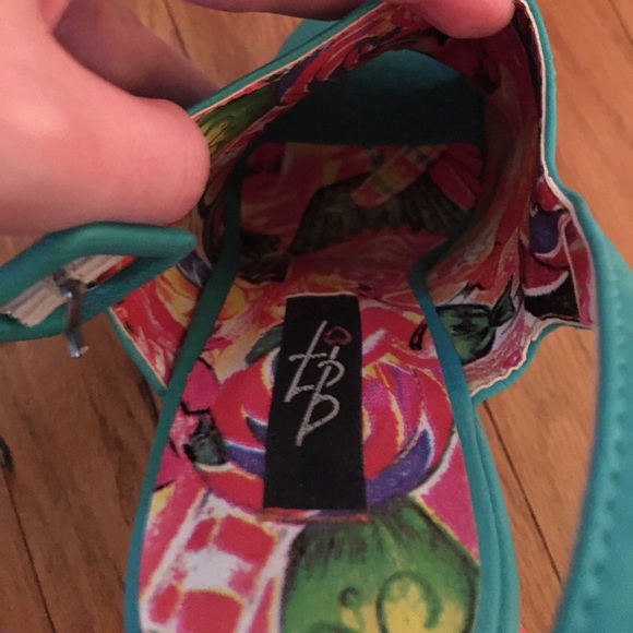 Turquoise Skull-Embossed Platform Wedges - Picture 10 of 14